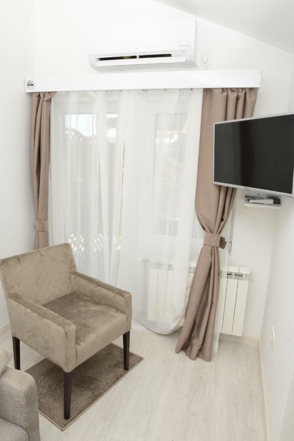 Apartmani Stefanija Тиват Екстериор снимка